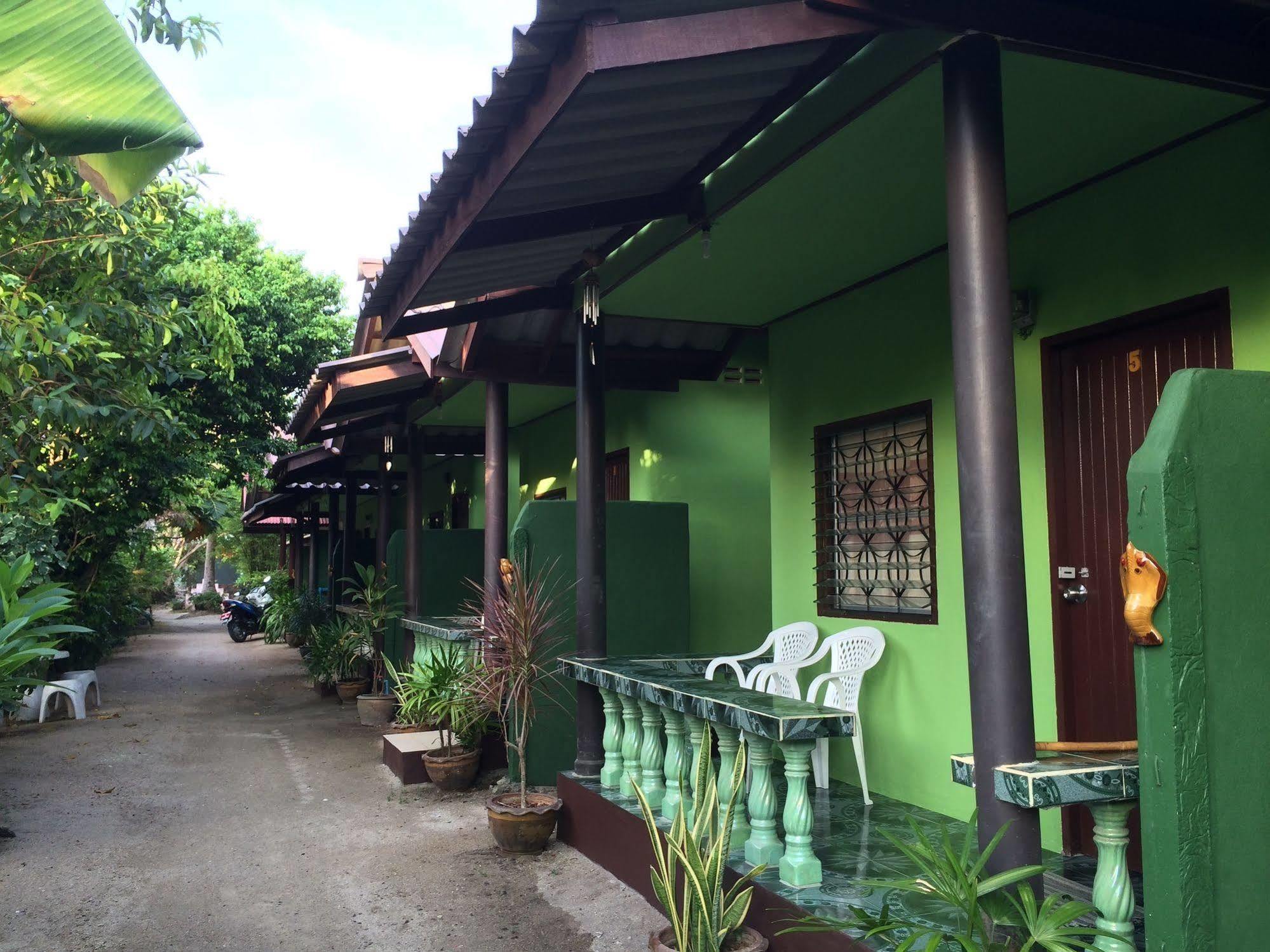 Abc Bungalow Baan Tai Esterno foto