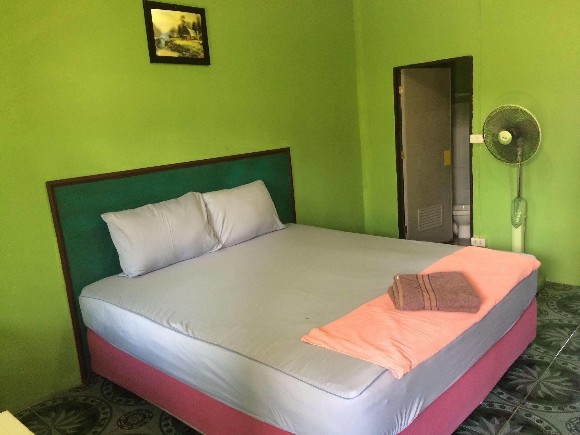 Abc Bungalow Baan Tai Esterno foto